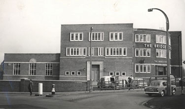 The Bridge Hotel, Scunthorpe, showing new extensions on the left on 28 April 1968